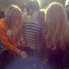 images/gallery/girls-praying.jpg